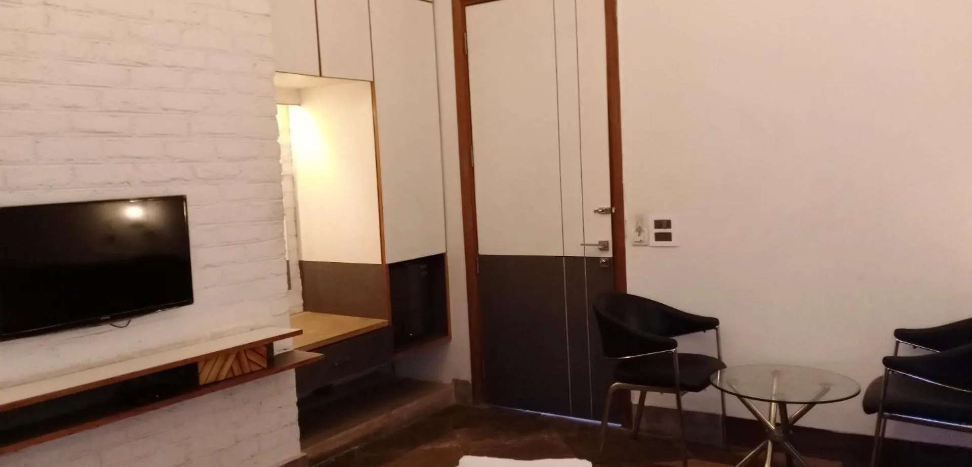 Hotel Stays - Golf Course Road Gurgaon