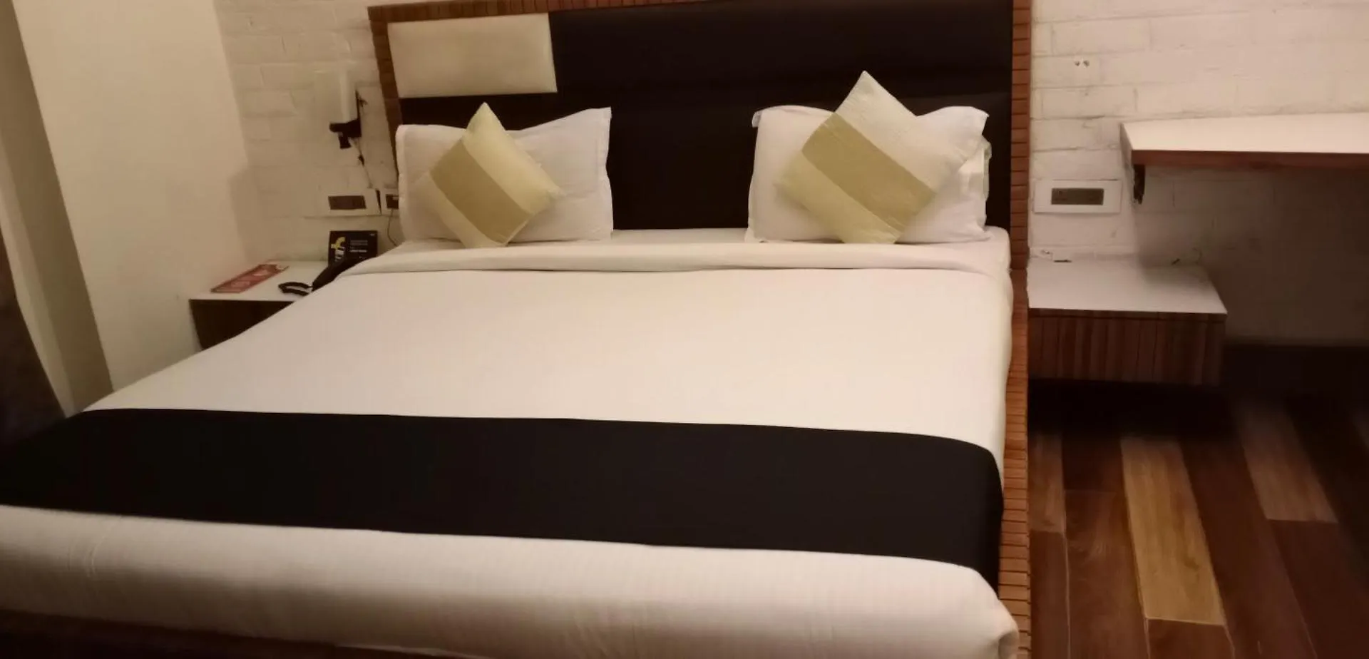 Stays - Golf Course Road Gurgaon 3*,  India