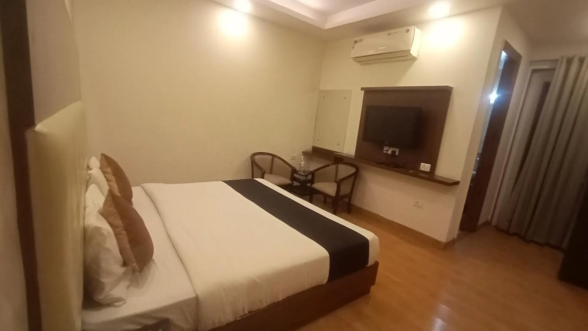 Stays - Golf Course Road Gurgaon India