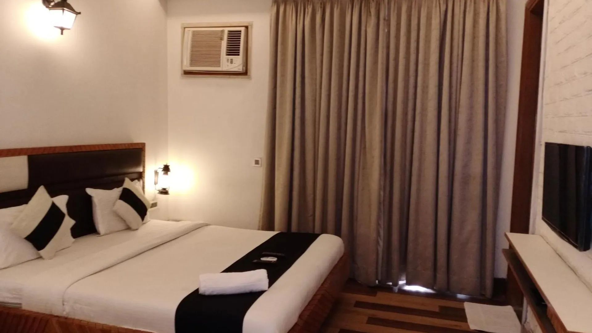 Stays - Golf Course Road Gurgaon