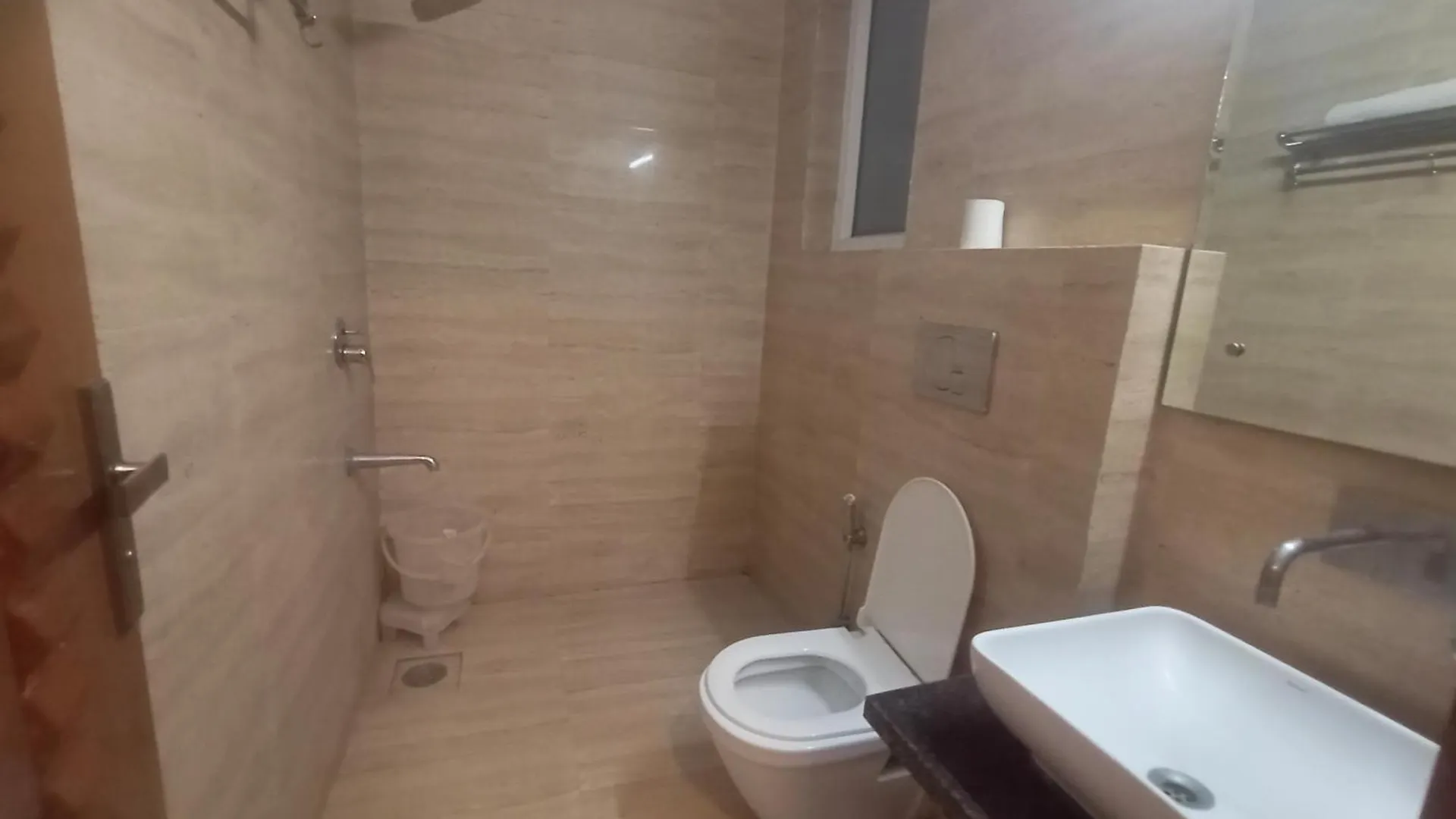 Stays - Golf Course Road Gurgaon Hotel
